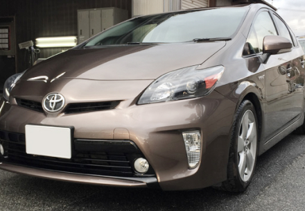 セダンタイプの車